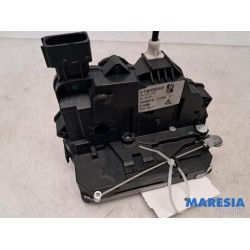 Fiat - Punto - Rear door mechanism 4-door, right