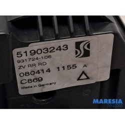 Fiat - Punto - Rear door mechanism 4-door, right