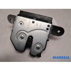 Fiat - Punto - Tailgate lock mechanism