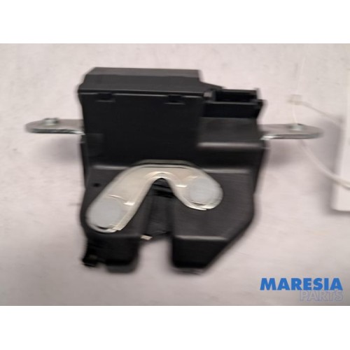 Fiat - Punto - Tailgate lock mechanism