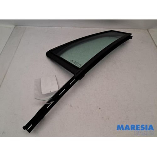 Citroen - C4 Grand Picasso - Rear quarter light, left right