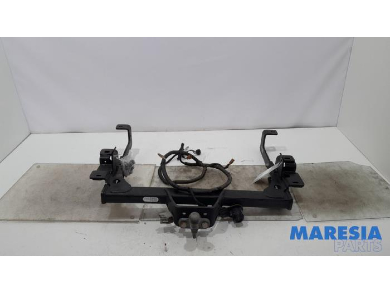 Renault - Master - Towbar