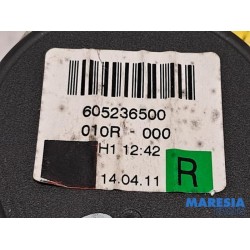 Fiat - Punto - Front seatbelt, right