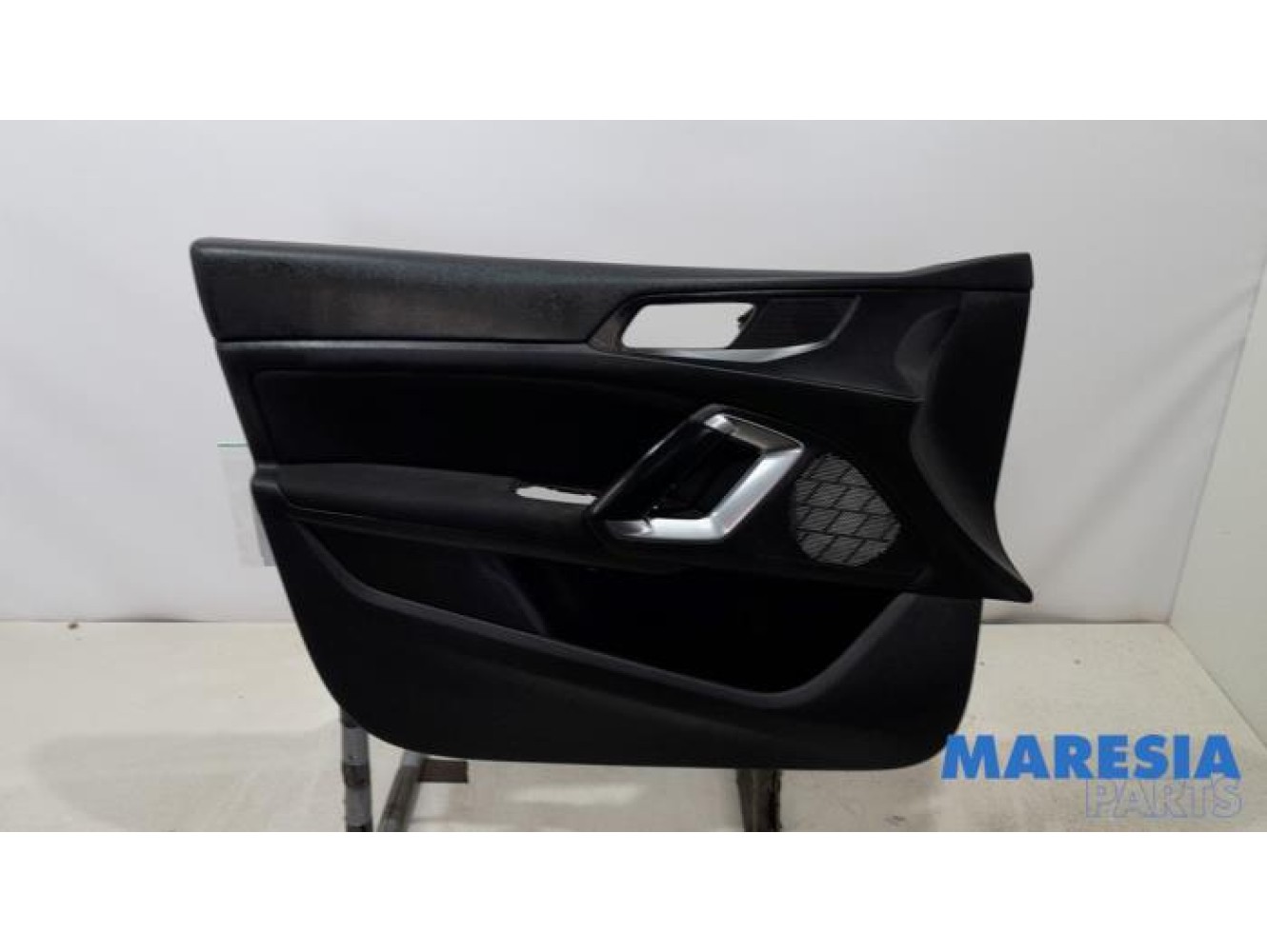 Peugeot - 308 - Revêtement portière 4portes avant gauche