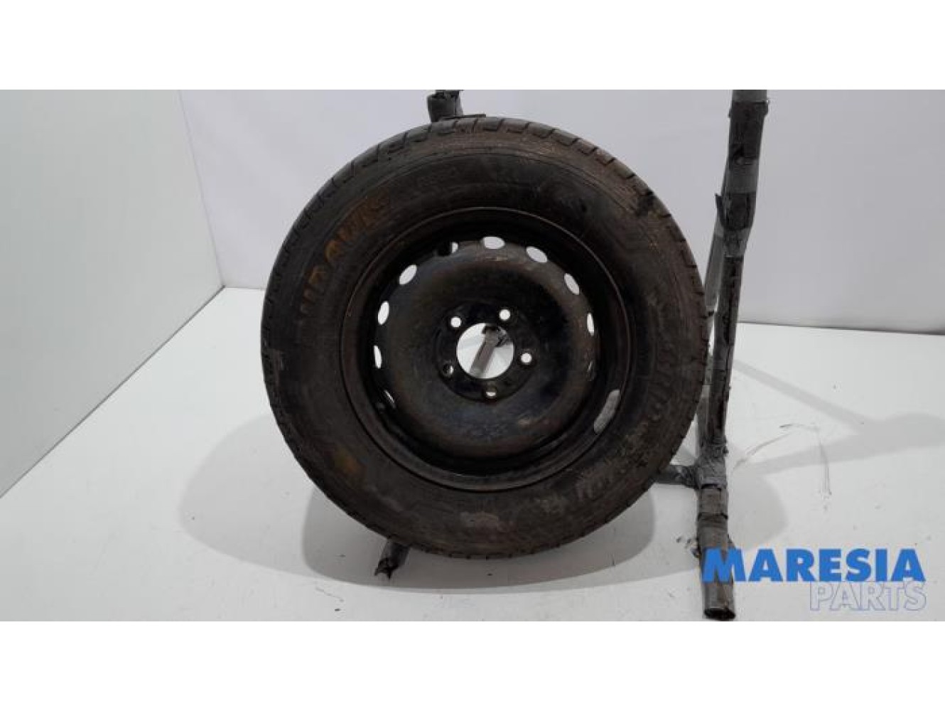 Renault - Master - Spare wheel