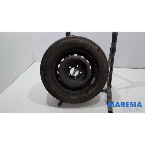 Renault - Master - Spare wheel