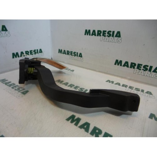Peugeot - 206 - Gaspedaalpositie Sensor
