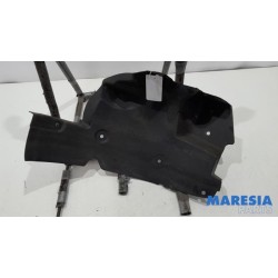 Renault - Master - Wheel arch liner