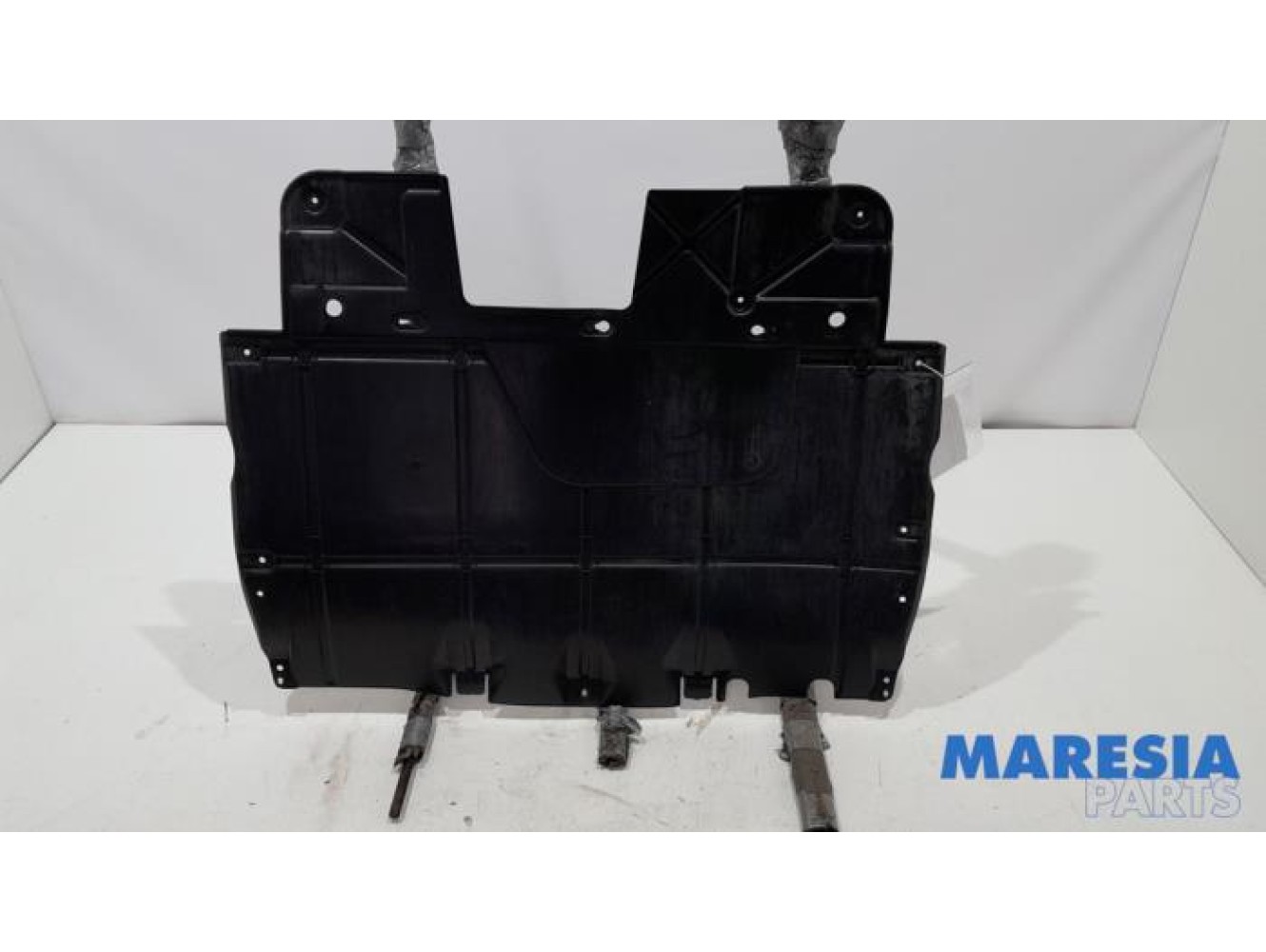 Fiat - Punto - Plaque de protection moteur