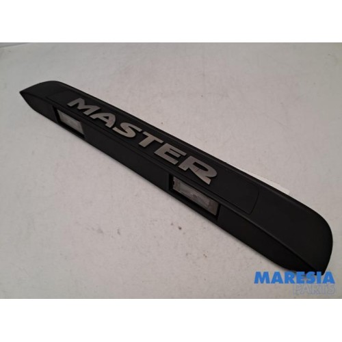 Renault - Master - Registration plate light