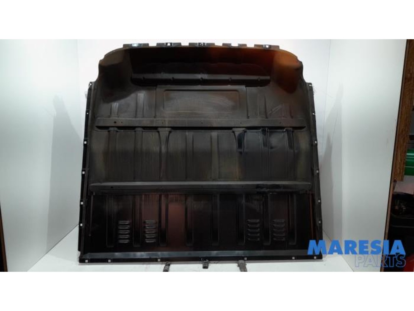 Renault - Master - Cabin bulkhead