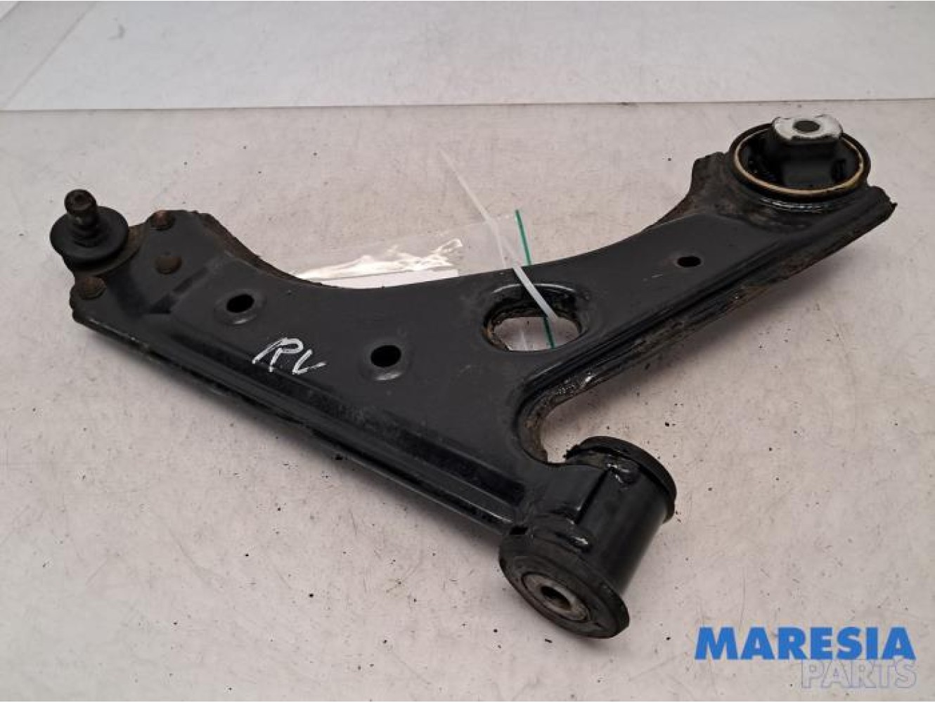 Fiat - Punto - Front lower wishbone, right