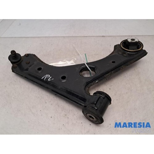 Fiat - Punto - Front lower wishbone, right