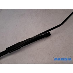 Fiat - Punto - Front wiper arm
