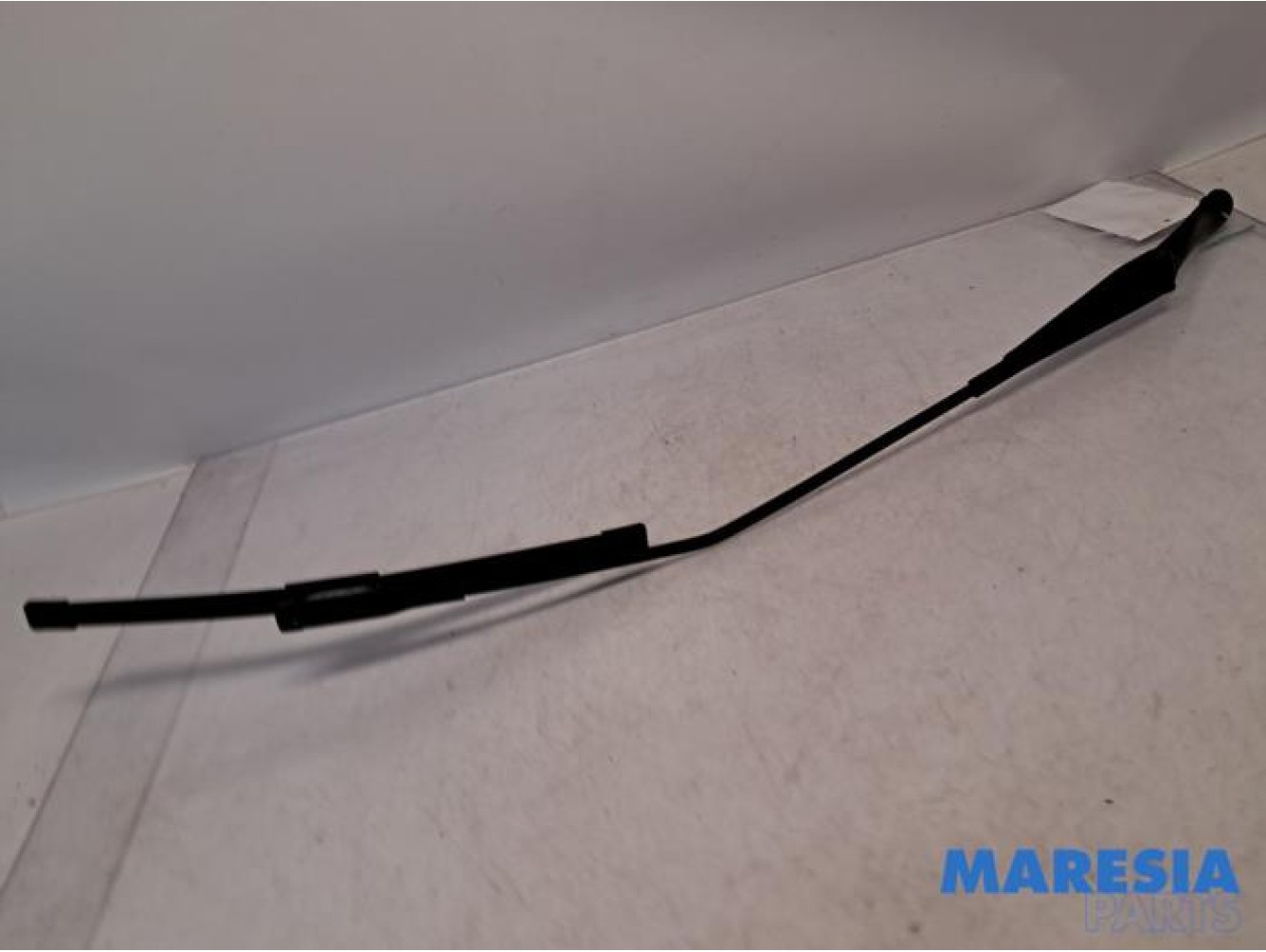 Fiat - Punto - Front wiper arm