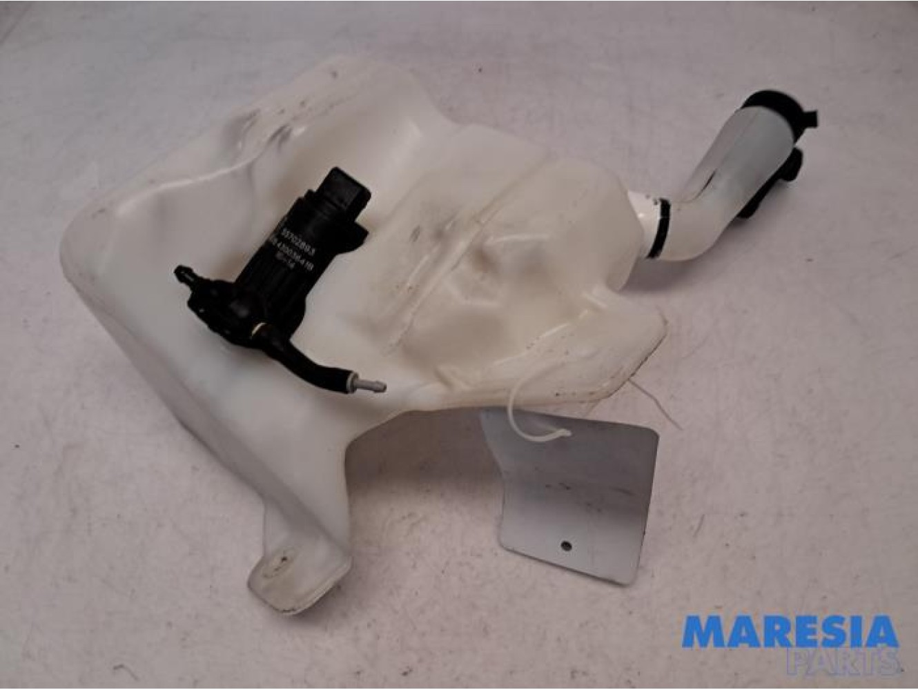 Fiat - Punto - Front windscreen washer reservoir