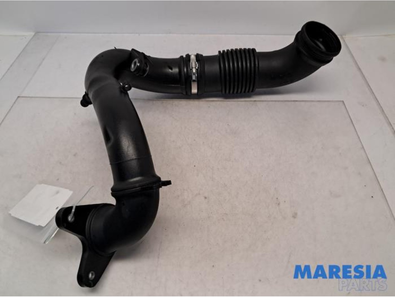 Renault - Master - Air intake hose