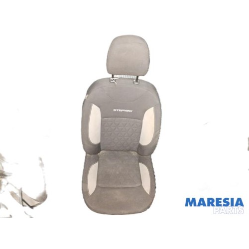 Dacia - Sandero - Sitz rechts
