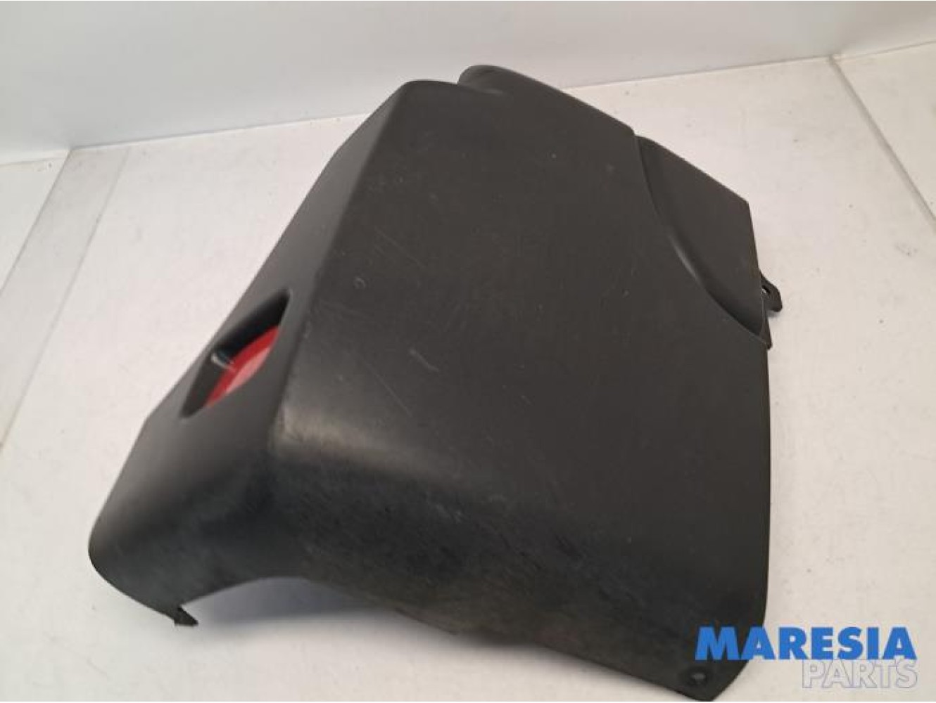 Renault - Master - Rear bumper component, right