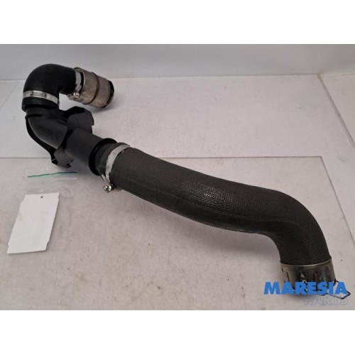 Renault - Master - Intercooler Buis