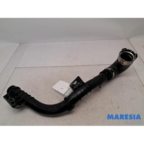 Renault - Master - Intercooler Buis