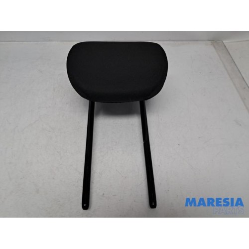 Dacia - Sandero - Headrest