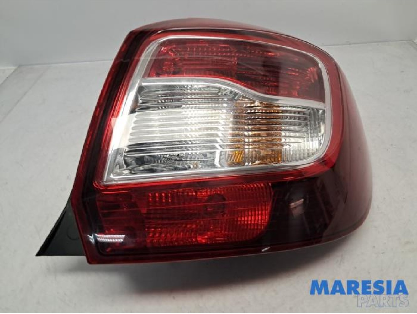 Dacia - Sandero - Taillight, right