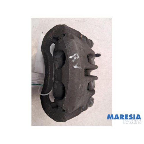 Renault - Master - Front brake calliper, right