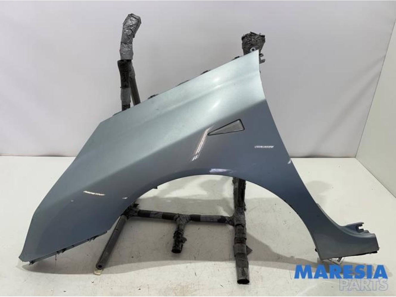 Renault - Espace - Front wing, left