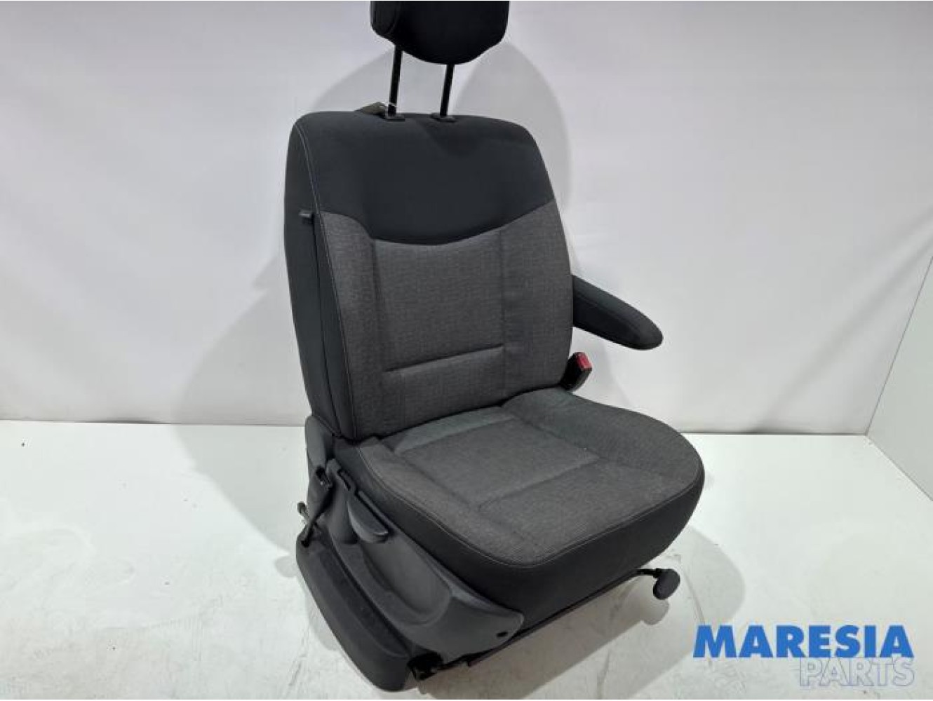 Renault - Espace - Seat, right