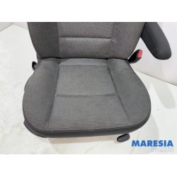 Renault - Espace - Seat, right