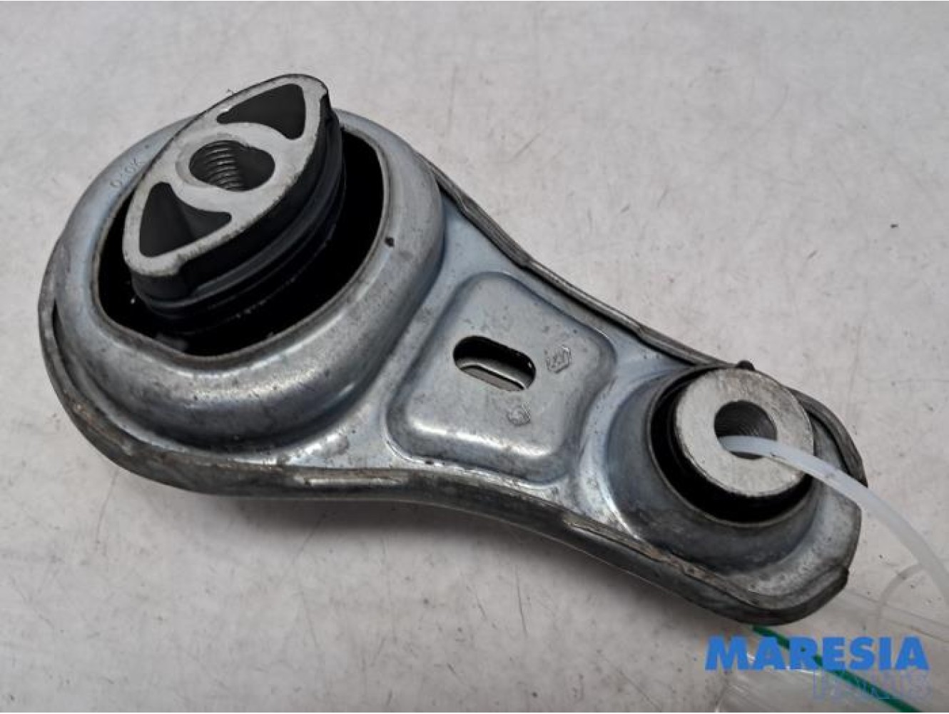 Renault - Master - Engine mount