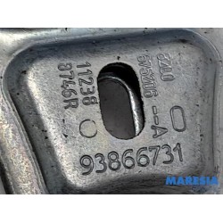 Renault - Master - Engine mount