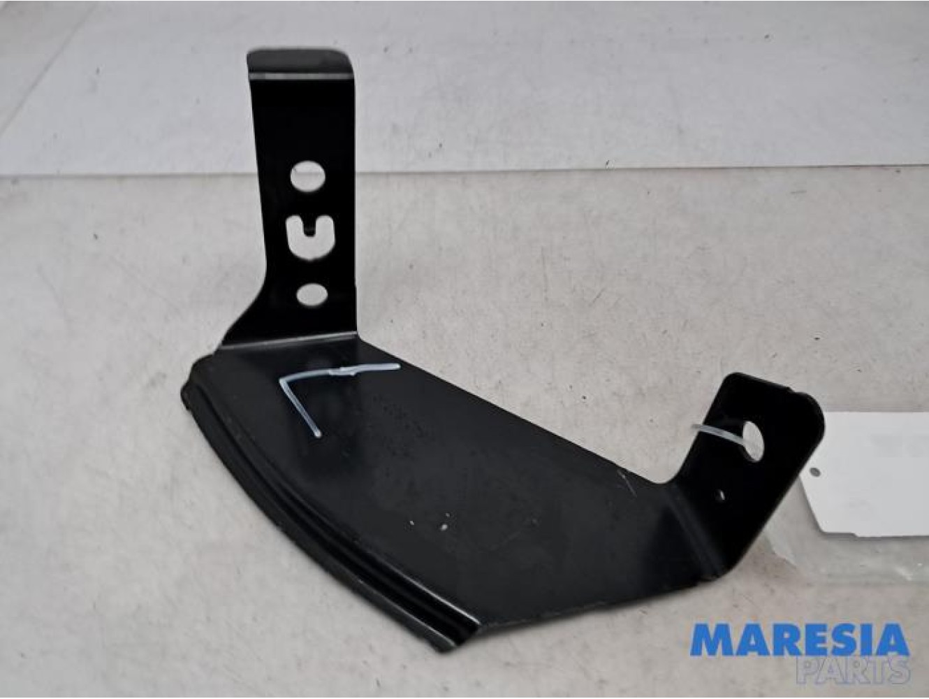 Renault - Master - Front bumper bracket, left