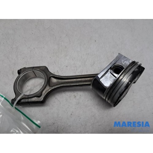 Citroen - Berlingo - Connecting rod