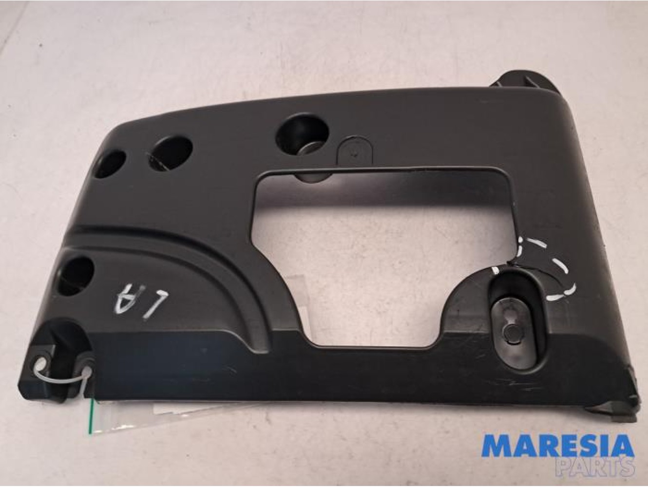 Renault - Master - Rear bumper bracket, left