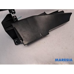 Renault - Master - Air funnel