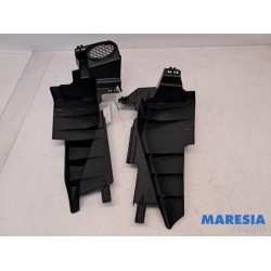 Renault - Master - Air funnel