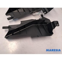 Renault - Master - Air funnel