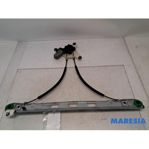 Renault - Master - Fenstermechanik 2-türig links vorne