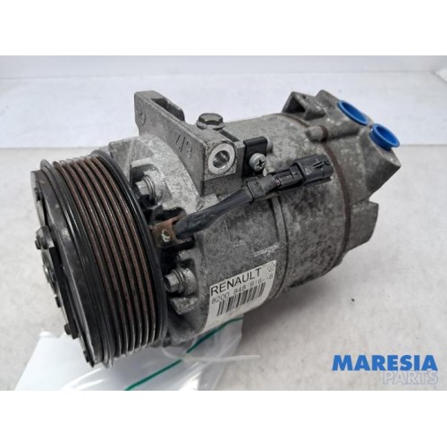 Renault - Master - Air conditioning pump