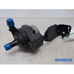 Renault - Master - Additional water pump