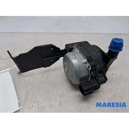 Renault - Master - Additional water pump