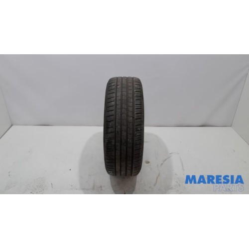 Renault - Espace - Tyre