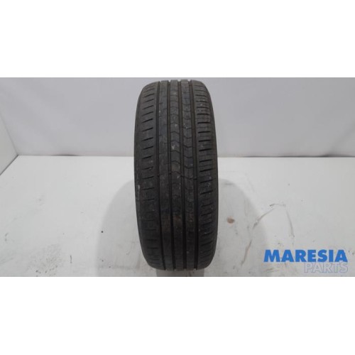 Renault - Espace - Tyre