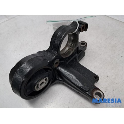 Peugeot - 307 - Engine mount