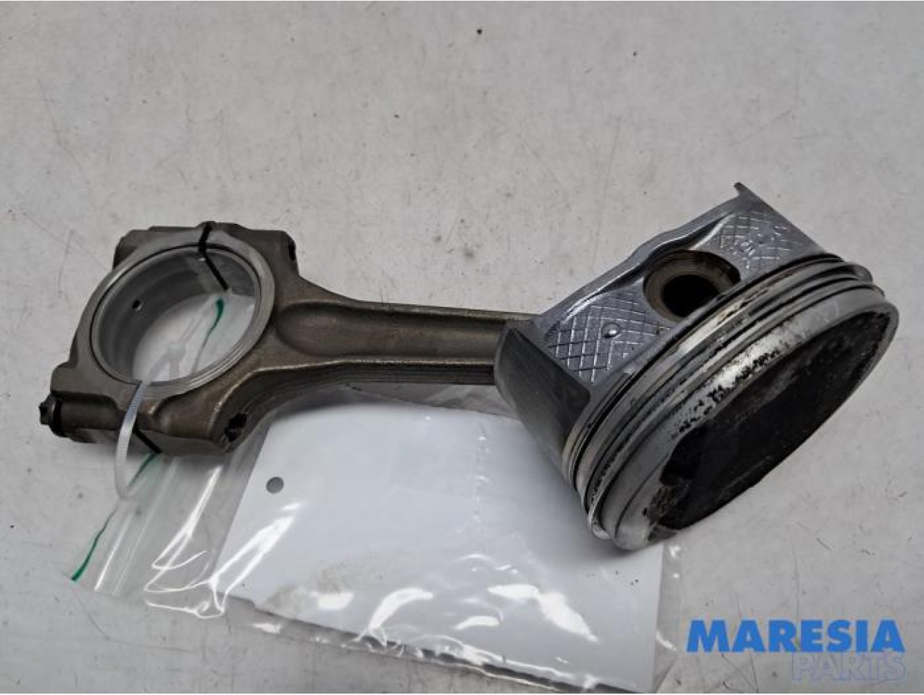 Peugeot - 307 - Connecting rod