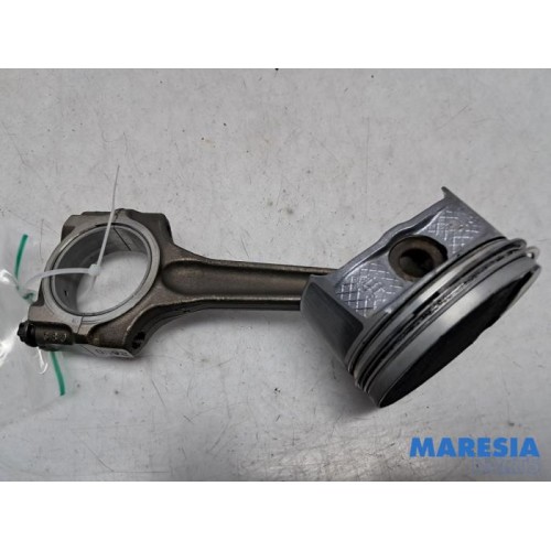 Peugeot - 307 - Connecting rod