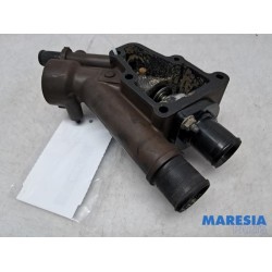 Peugeot - 307 - Thermostat housing