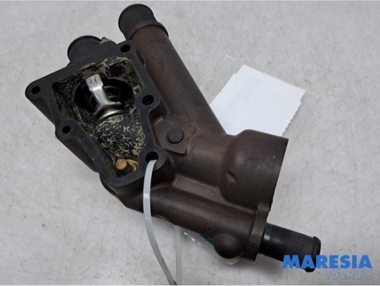 Peugeot - 307 - Thermostat housing